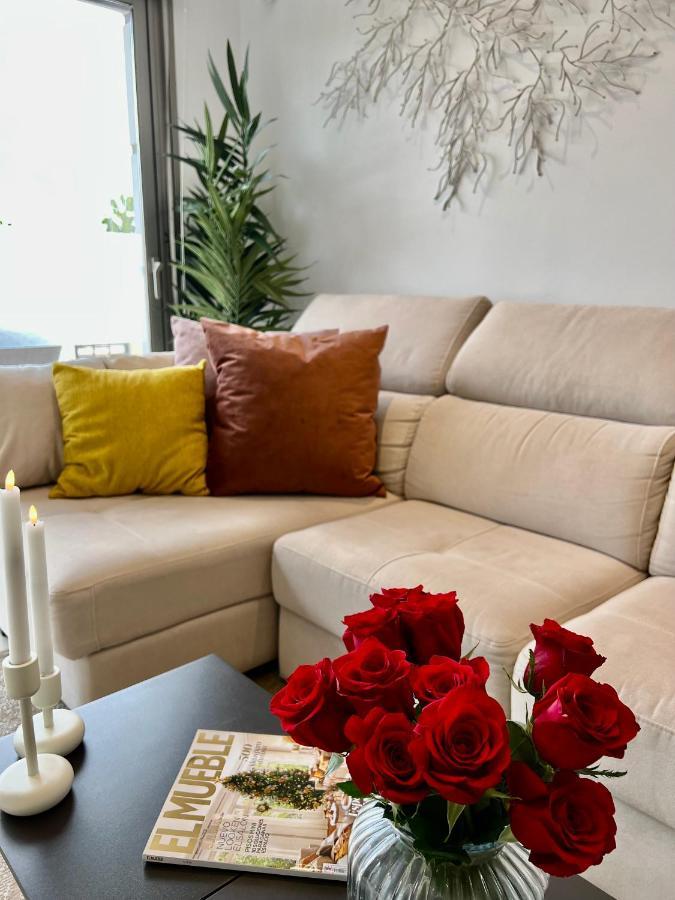 Luxury Villa4You ロス・アルカサレス エクステリア 写真